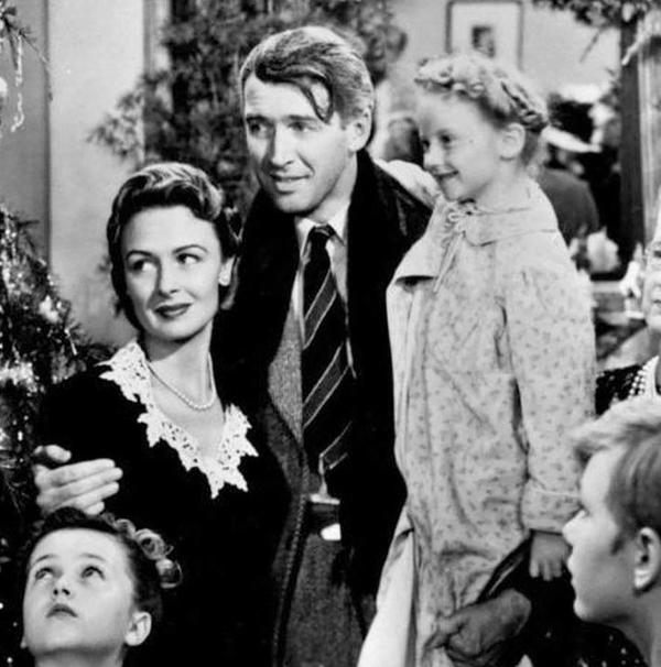 It's A Wonderful Life - Christmas in the Crown